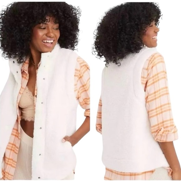 Aerie Cloud Sherpa Vest Cream Size Large NWT Flannel Lined Cozy Fleece Layer - Picture 1 of 6